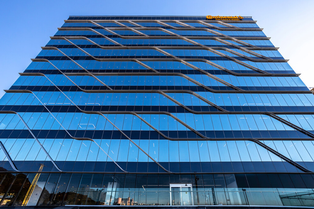 4,900 m² Silver 14
Year: 2017
Developer: Venit Desarrollos Inmobiliarios
Photographer: Felipe Carrasco